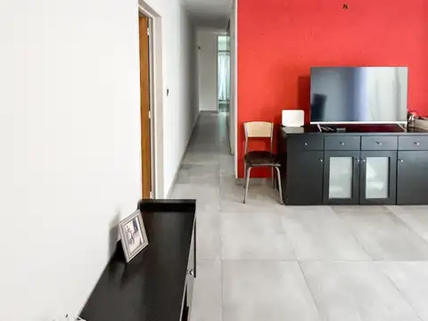 Bogotá 2100, Piso 1°