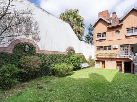 CASA LOTE PROPIO 6 AMBIENTES 6 COCHERAS  VILLA URQUIZA