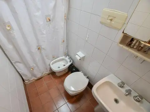 Depto Tipo Casa 2 ambientes con 1 baño