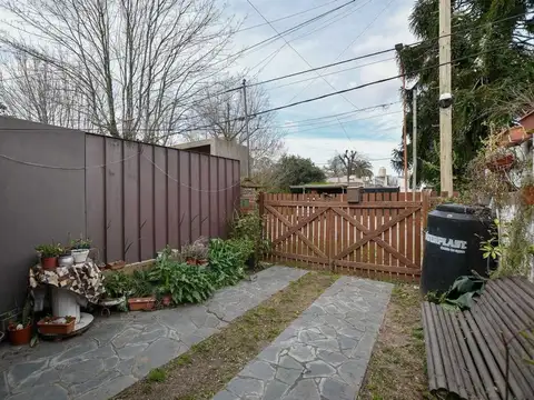 Depto Tipo Casa en Venta de 2 ambientes