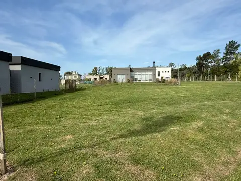 Terreno en Venta, FOT 0,5