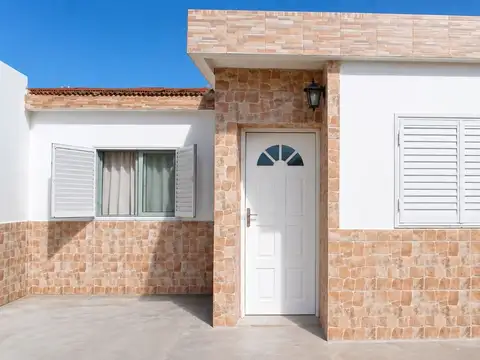 Casa en Pasaje Escuela para Adultos 1347