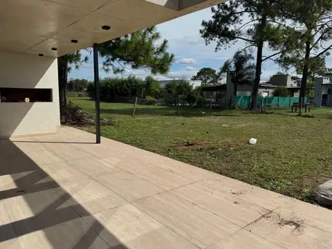 Casa en Venta al Este