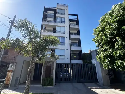 Venta Departamento 4 ambientes en Villa Bosch, con cochera y terraza privada