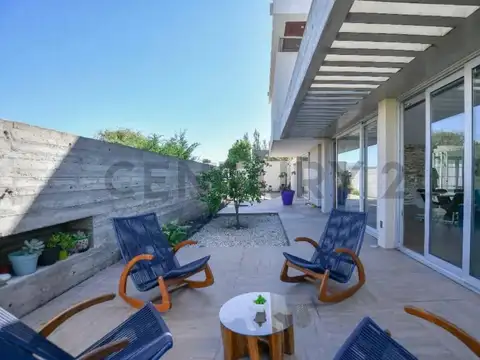 Casa en Venta en Lomas De City Bell, USD 1.150.000