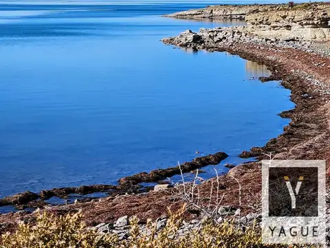 Lago Muster - 7.000 has y 15 km de costa del Lago - Pesca - Turismo
