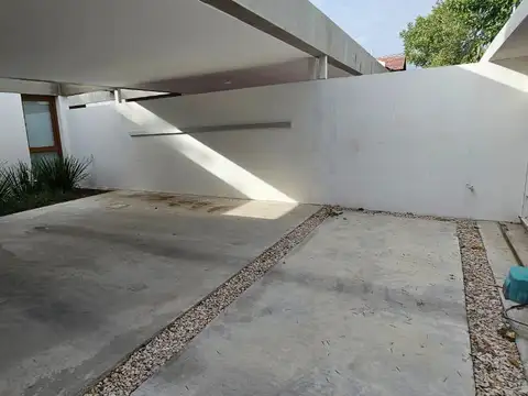 Casa en Venta en City Bell, USD 230.000