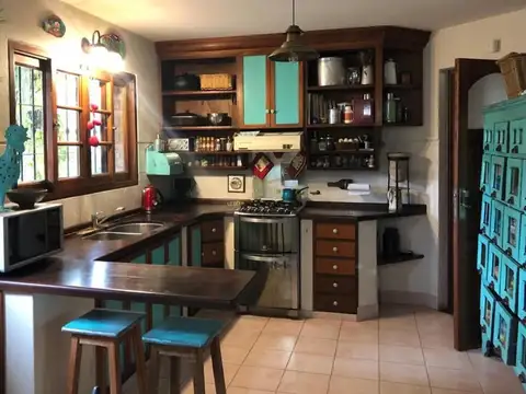 Casa en Venta 4 Dorm Villa Allende Golf