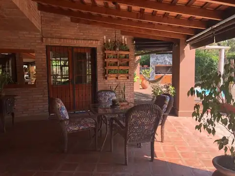 Casa 5 ambientes con 5 baños
