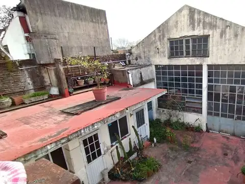 VTA CASA MAS 2 DPTOS MAS GALPON GARAGE BALLESTER