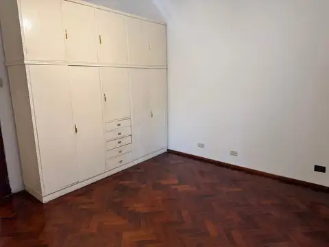 Depto.tipo casa de 2 ambientes en Venta en Parque centenario