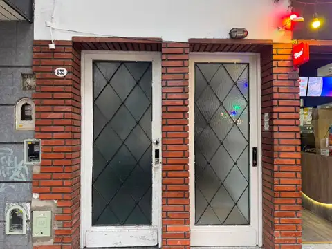 Depto.tipo casa de 2 ambientes en Venta en Parque centenario