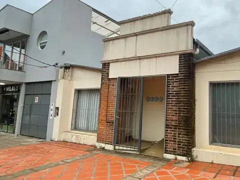 VENTA / ALQUILER | LOCAL COMERCIAL – AV. CORRIENTES, POSADAS