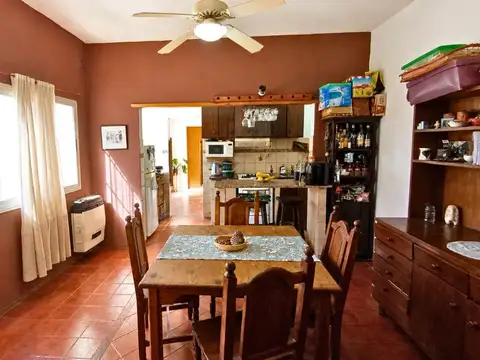 CASA EN VENTA BERISSO 3 DORMITORIOS
