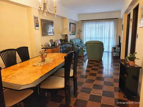 Departamento en Venta en La Perla Sur, USD 168.000