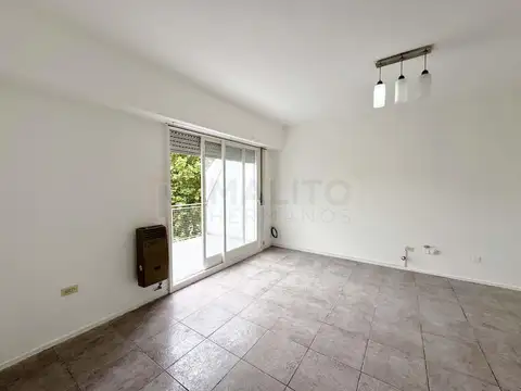 Departamento en Alquiler en Mataderos, $ 550.000