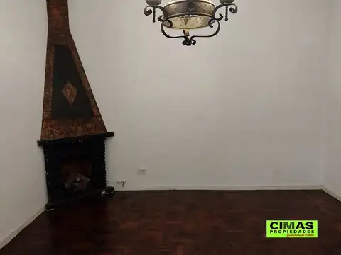 Depto Tipo Casa 4 ambientes con 1 baño