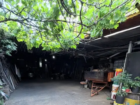 Casa en Venta con 5 cocheras