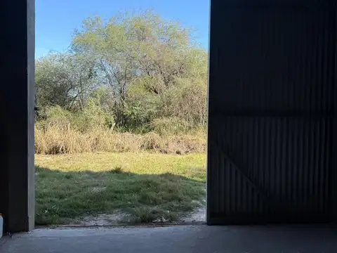 Galpón en Alquiler sobre Ruta 27