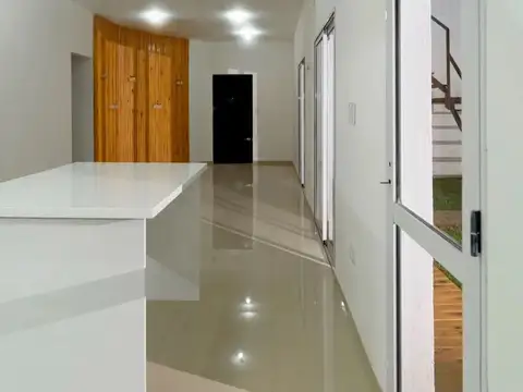 Depto Tipo Casa en Venta de 3 dormitorios