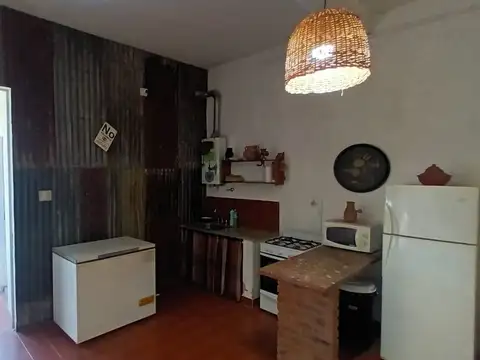 CASA 5 AMB +SALON C/PARQUE Y PISCINA