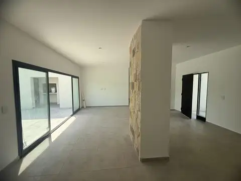 Casa en Venta en Pilar del Este - San Eduardo, USD 150.000