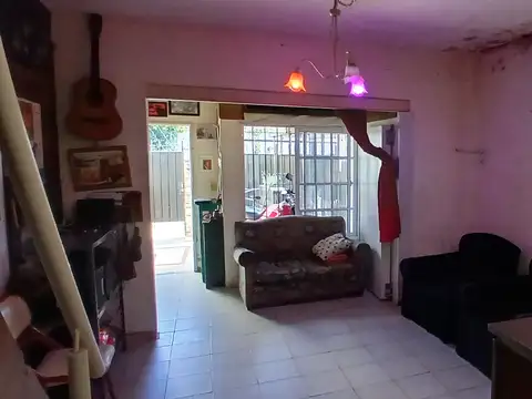 Depto Tipo Casa en Venta en Ituzaingo, USD 50.000