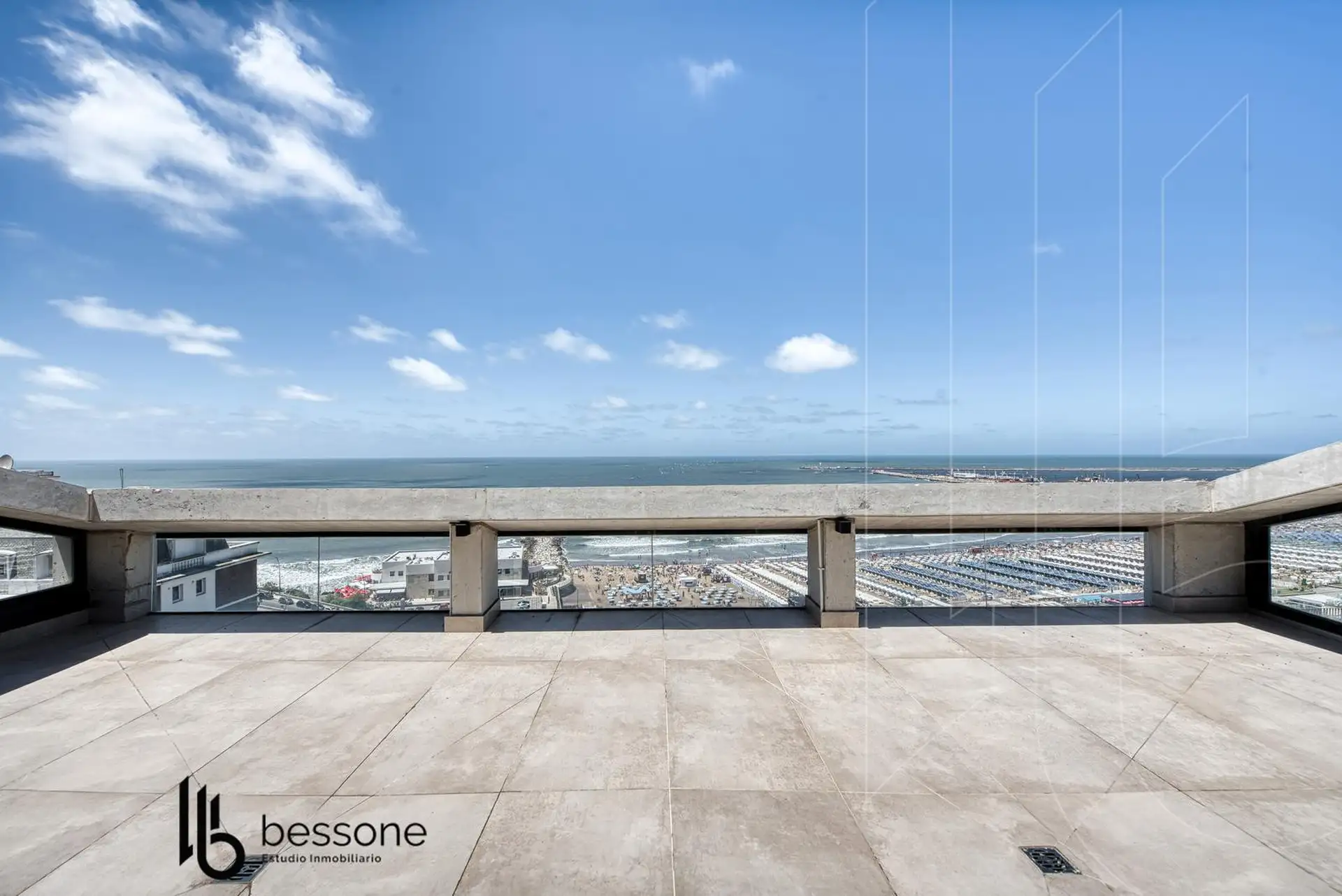 3 AMBIENTES VISTA AL MAR PLAYA GRANDE