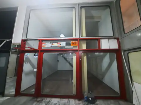 Local - Venta - Argentina, Caseros - AV. Urquiza 4700