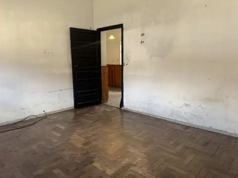 Depto Tipo Casa en Venta en Valentin Alsina, USD 40.000