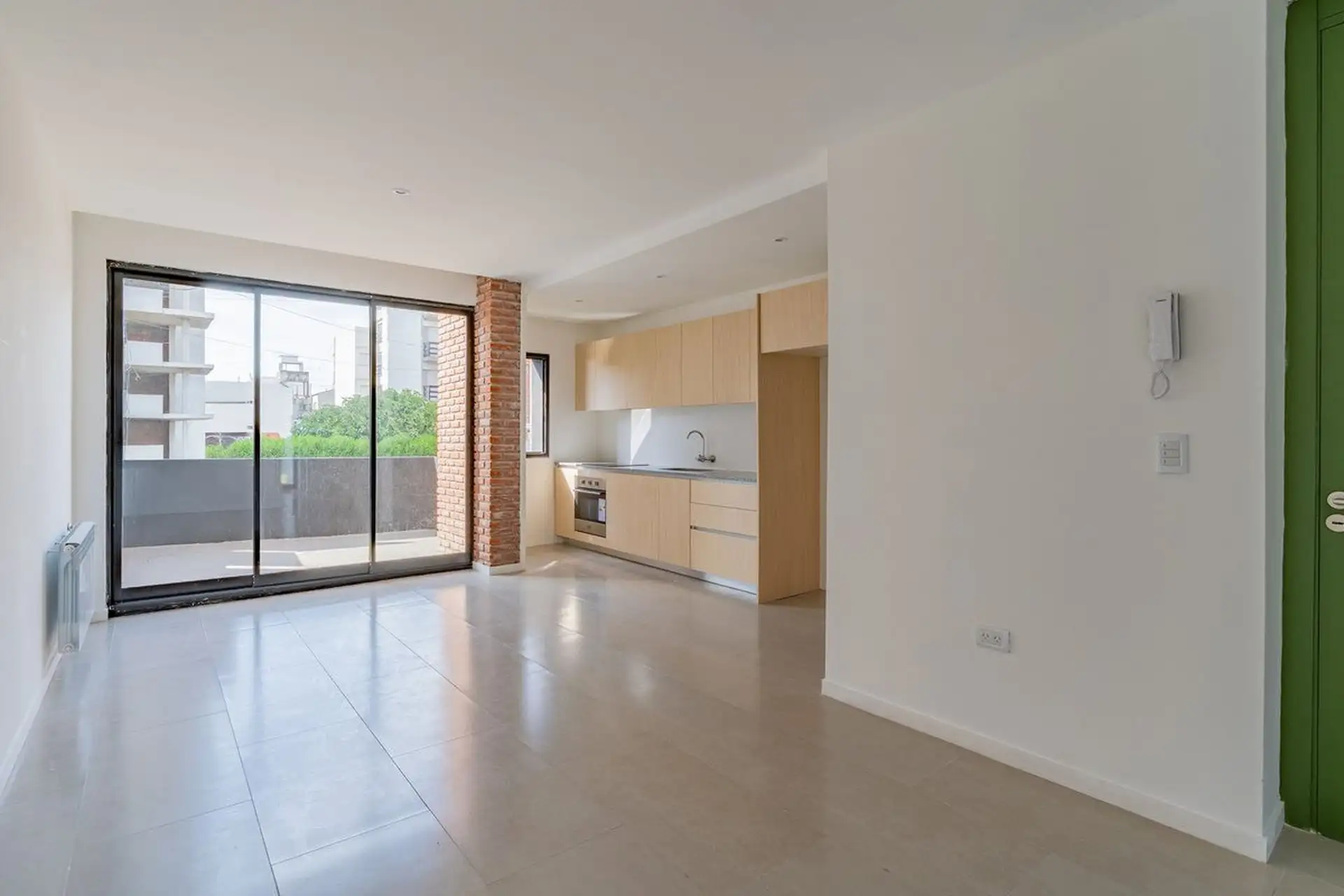Depto 2 amb, 51m² cubiertos con terraza y patio — Punta Mogotes