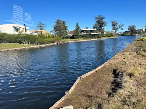 Terreno en Venta 36  mts Fondo