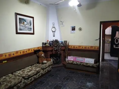 Depto Tipo Casa en Venta de 5 ambientes