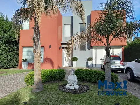 Casa en Altos de Hudson 1