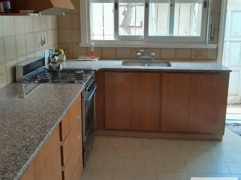 Depto Tipo Casa 2 ambientes con 1 baño