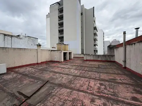 VENTA CASA A REFACCIONAR 400m2 FLORES