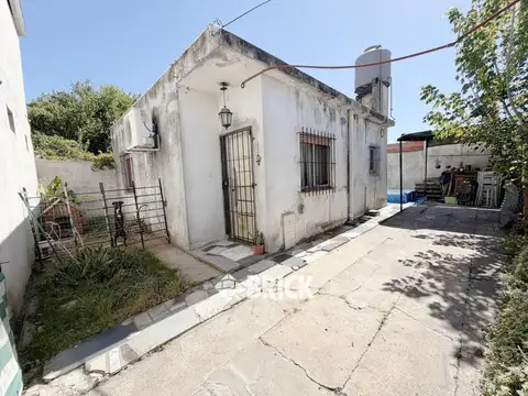 (APTO CREDITO) PH SIN EXPENSAS EN LOS ANDES AL 1500 - ENTRADA PARA 2 AUTOS PATIO JARDIN