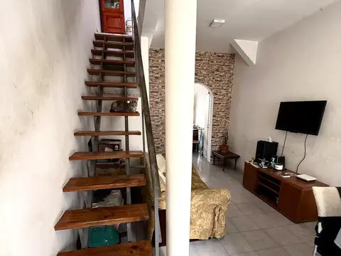 Depto Tipo Casa en Venta de 3 ambientes