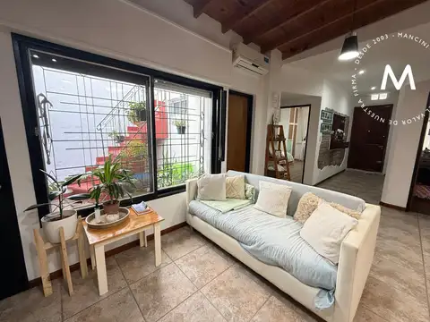 Depto Tipo Casa en Venta con 2 cocheras