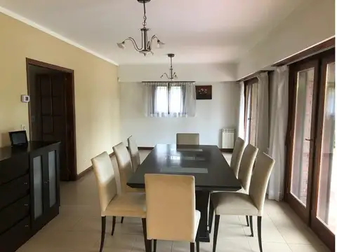 Venta Casa 5 Amb.Barrio Santa Monica