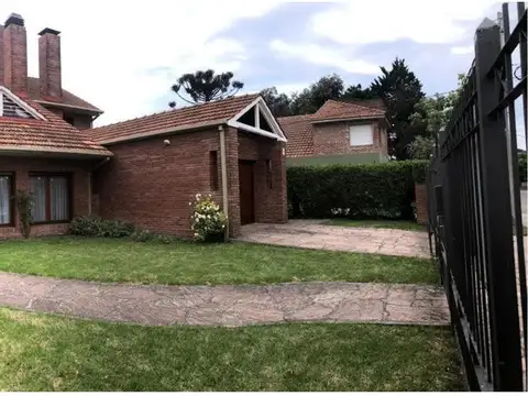 Venta Casa 5 Amb.Barrio Santa Monica