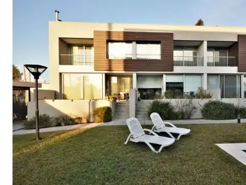 OPORTUNIDAD VENTA 3 AMBIENTES EN CONDOMIO LAS FRESIAS ITUZAI