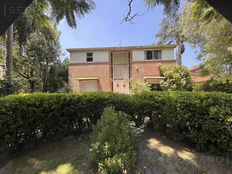 Casa en Venta con 6 cocheras