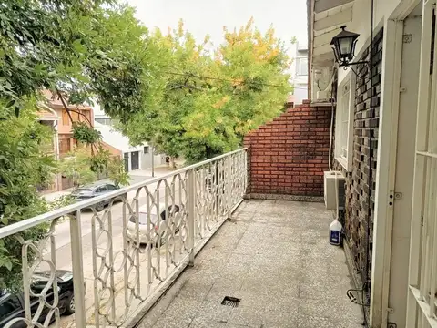 Depto Tipo Casa en Venta 52 años