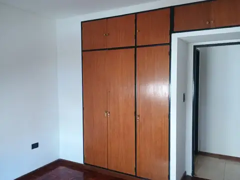 Departamento en Alquiler en Santos Lugares, $ 900.000