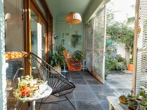 VENTA CASA 5 AMB. APTA CRÉDITO . BERNAL CENTRO