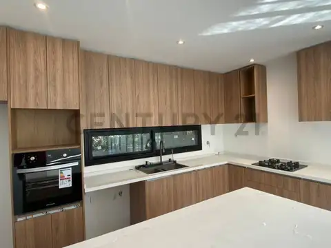Casa en Venta en Pilar del Este - Santa Guadalupe, USD 286.000