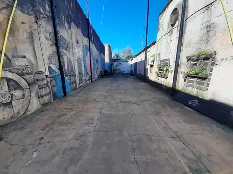 Avenida Rivadavia 24200