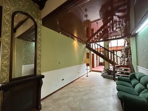 Casa 6 ambientes con 3 baños