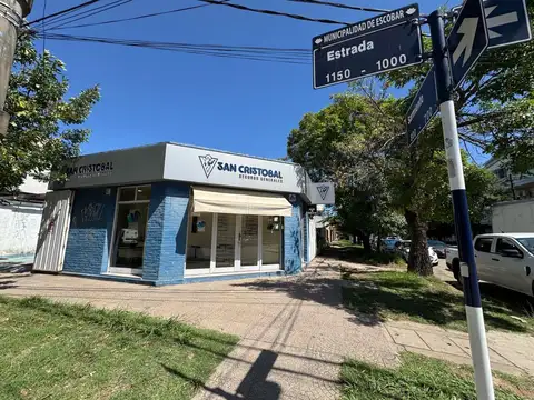 CASA A RECICLAR  , LOCAL COMERCIAL Y GALPON   PLENO CENTRO DE ESCOBAR